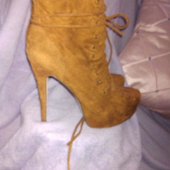 SOLD ON MECARI - Picture 4 of 9